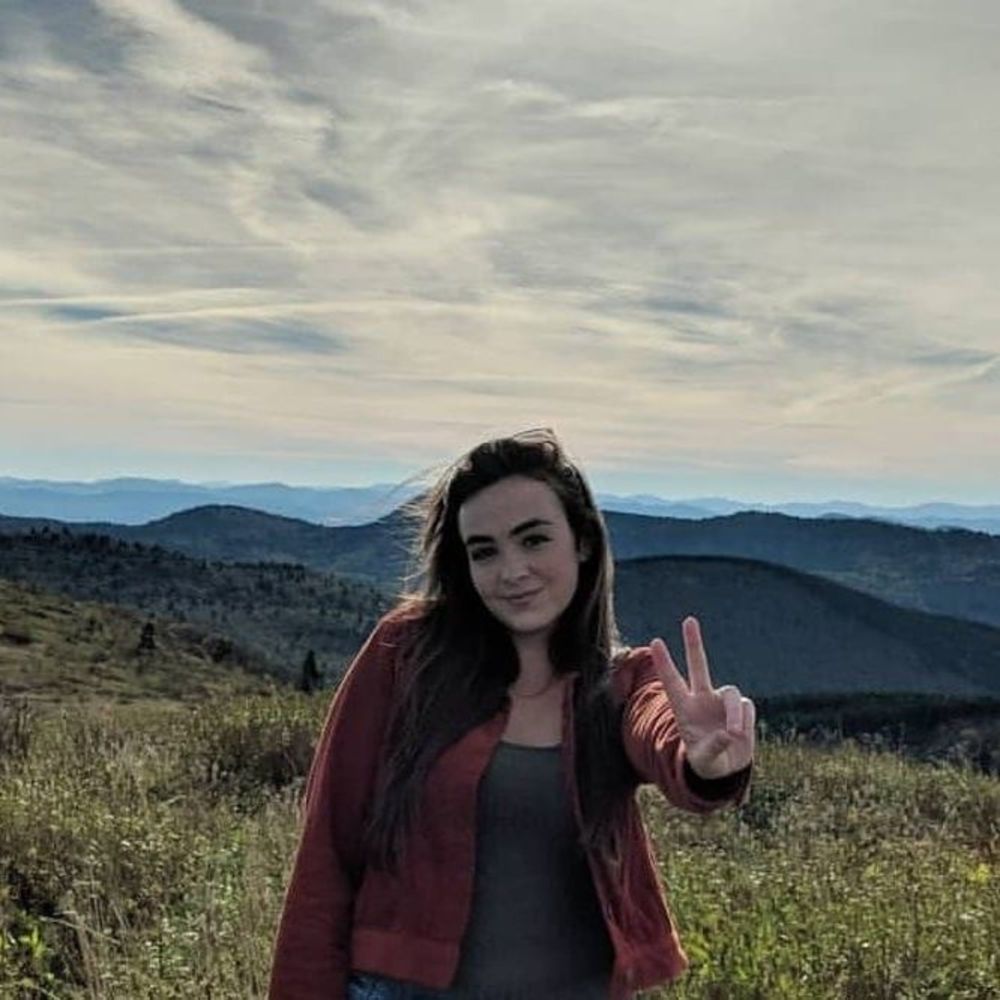 Meet your Posher, Chloe